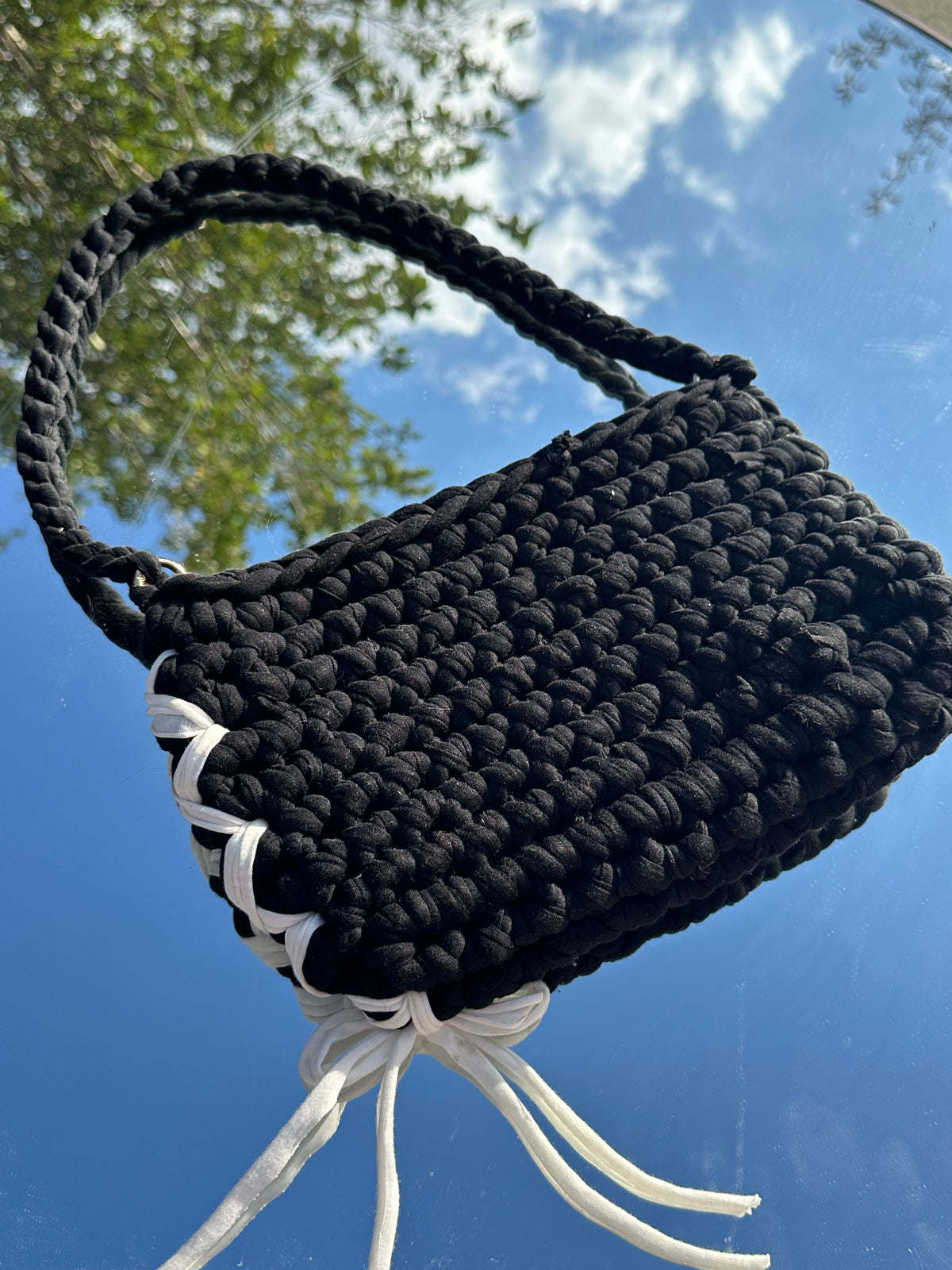 Milan Black/ White Bow Shoulder Bag